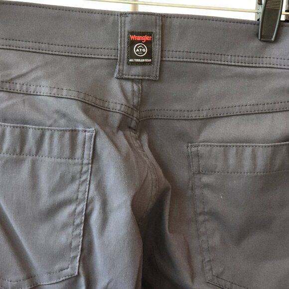 Wrangler ATG All Terrain Gear Cargo Pants – Size 36x32 (Set of 2: Black & Olive) - Picture 8 of 16